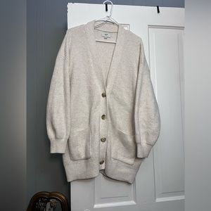 Aerie oversized sweater size xs, fits like a M or L